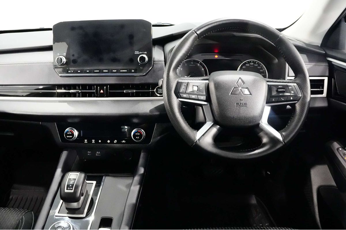 2022 Mitsubishi Outlander LS ZM