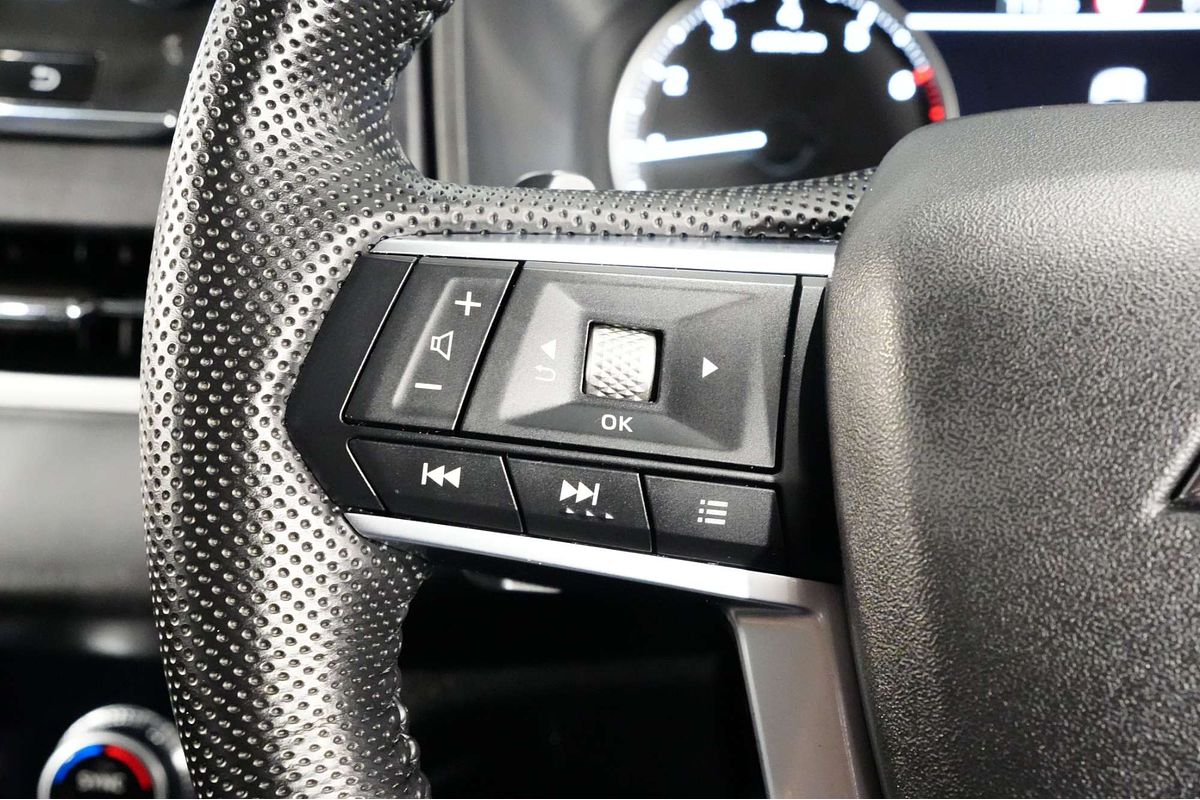2022 Mitsubishi Outlander LS ZM