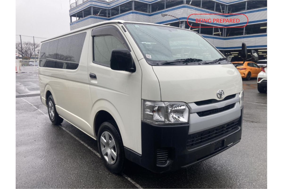 2016 Toyota Hiace DX 4WD