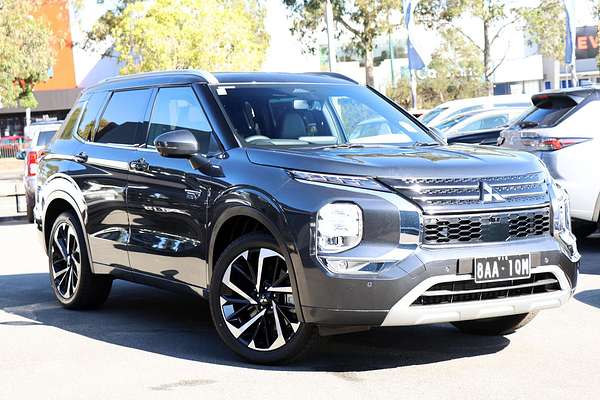 2025 Mitsubishi Outlander PHEV Exceed Tourer ZM