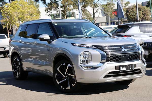 2025 Mitsubishi Outlander PHEV Exceed ZM