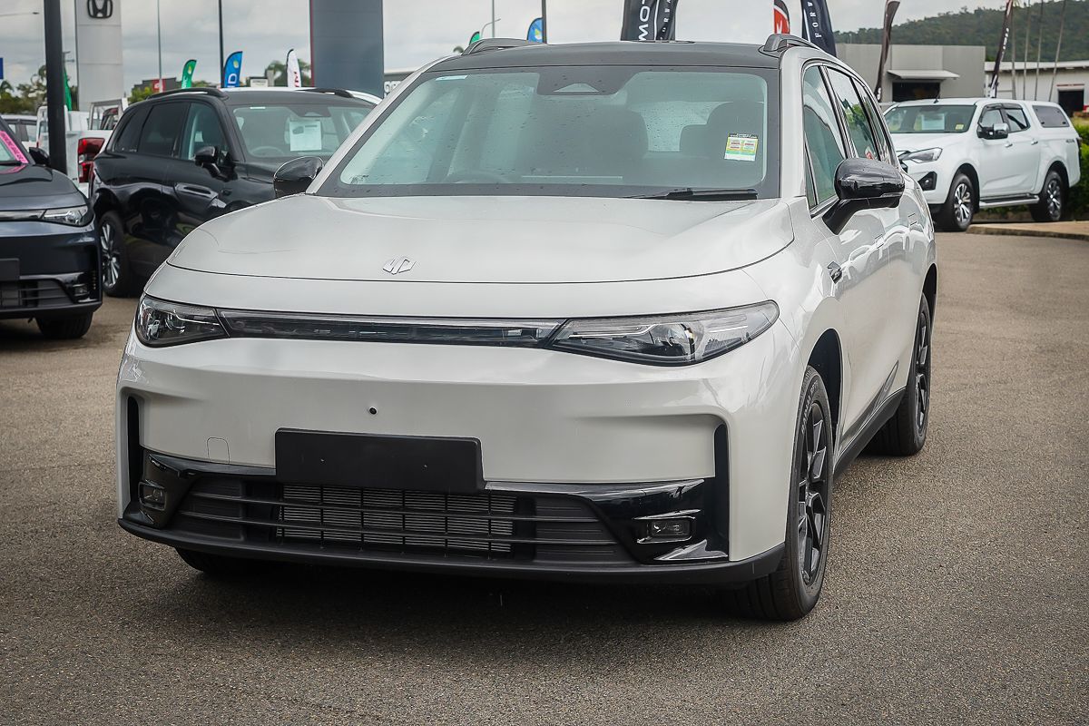 2025 Leapmotor C10 REEV Ultra Hybrid Style B11