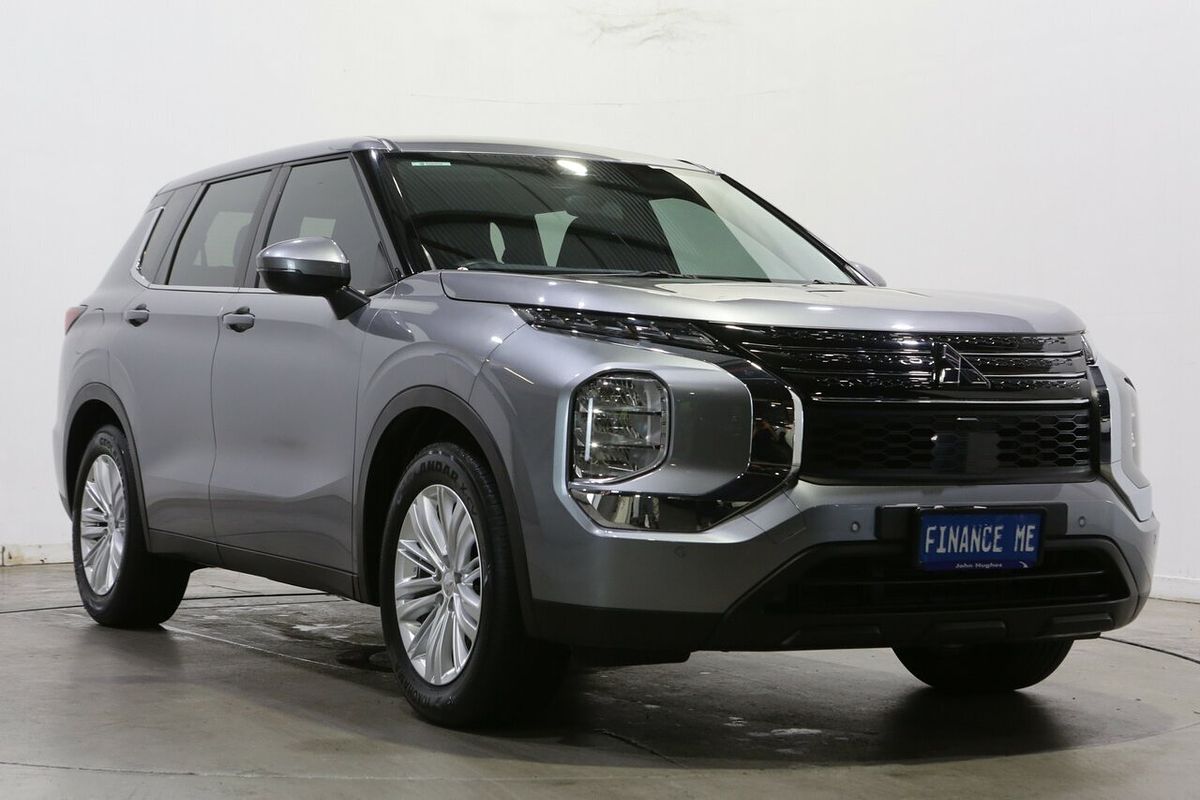 2023 Mitsubishi Outlander ES ZM