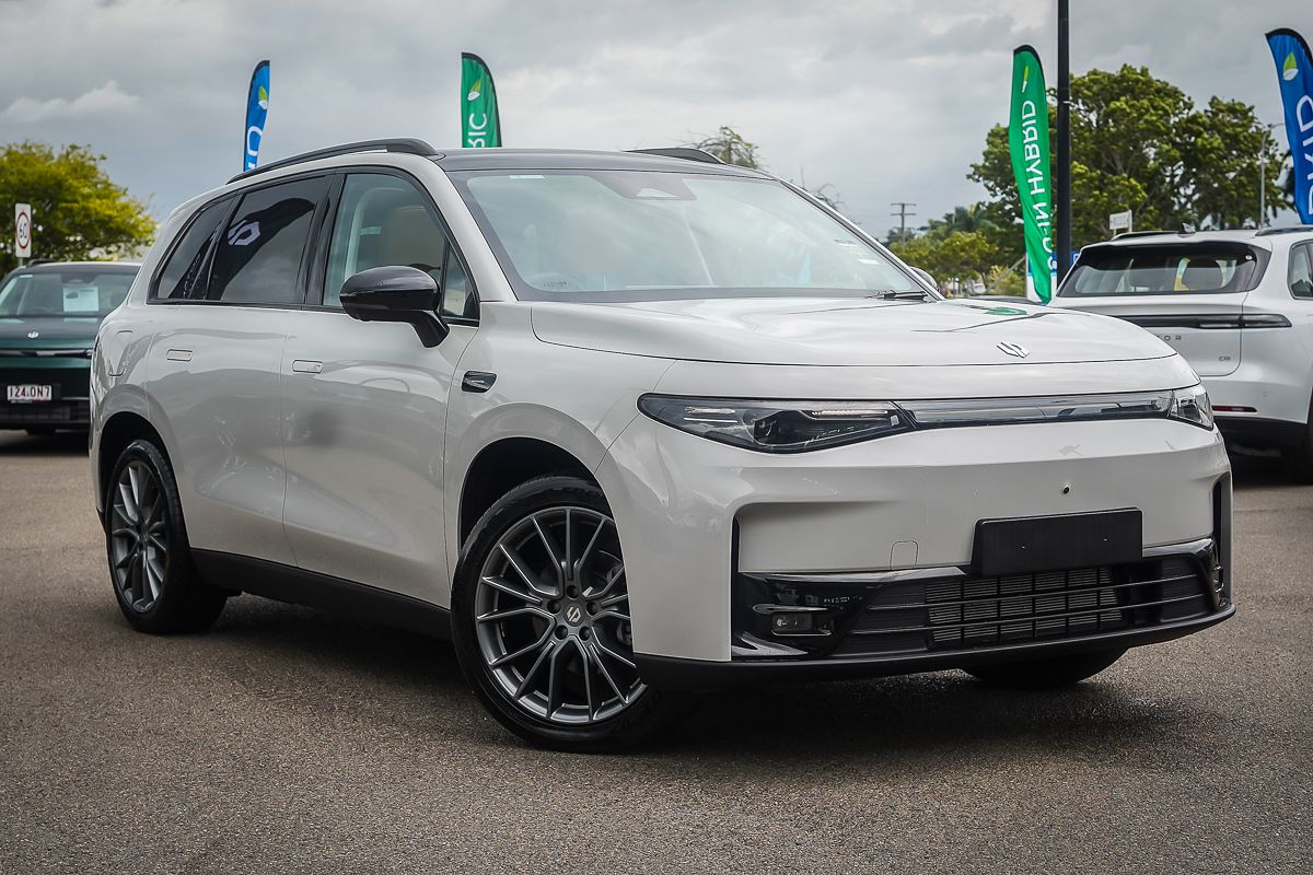 2025 Leapmotor C10 REEV Ultra Hybrid Design B11