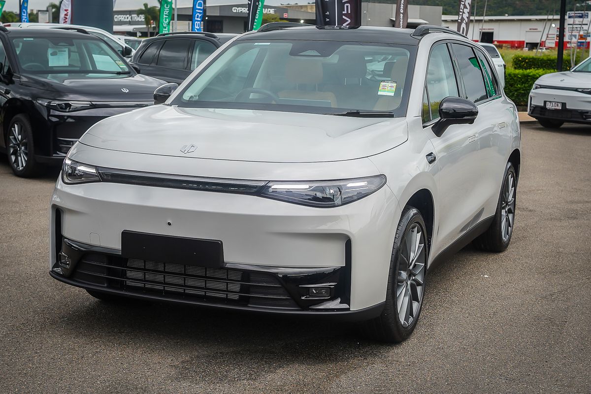 2025 Leapmotor C10 REEV Ultra Hybrid Design B11