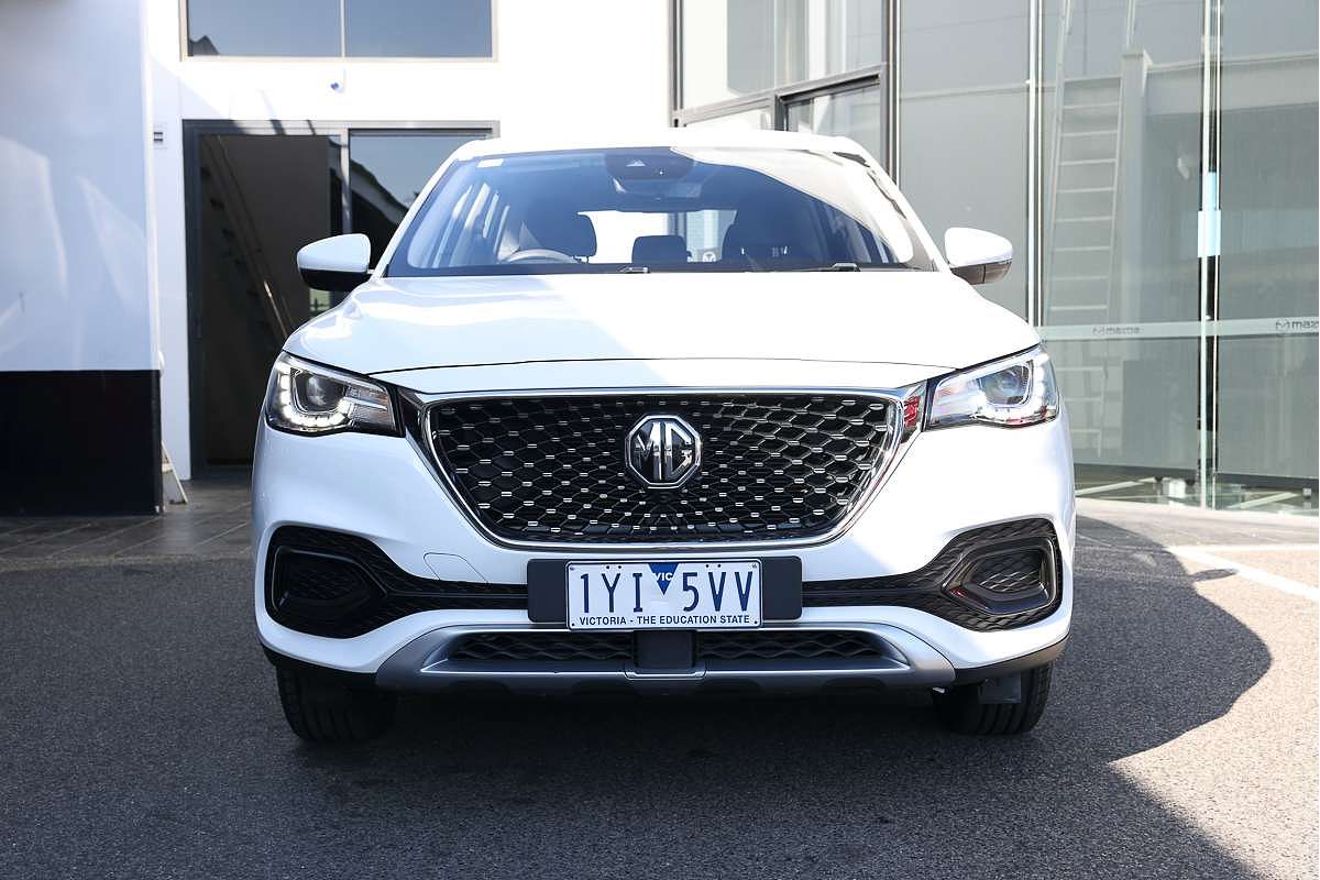 2021 MG HS Core SAS23