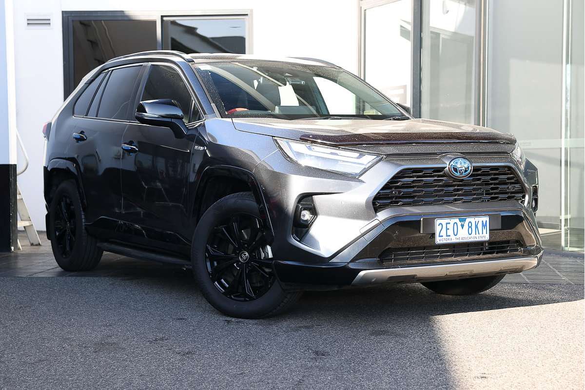 2024 Toyota RAV4 XSE AXAH52R