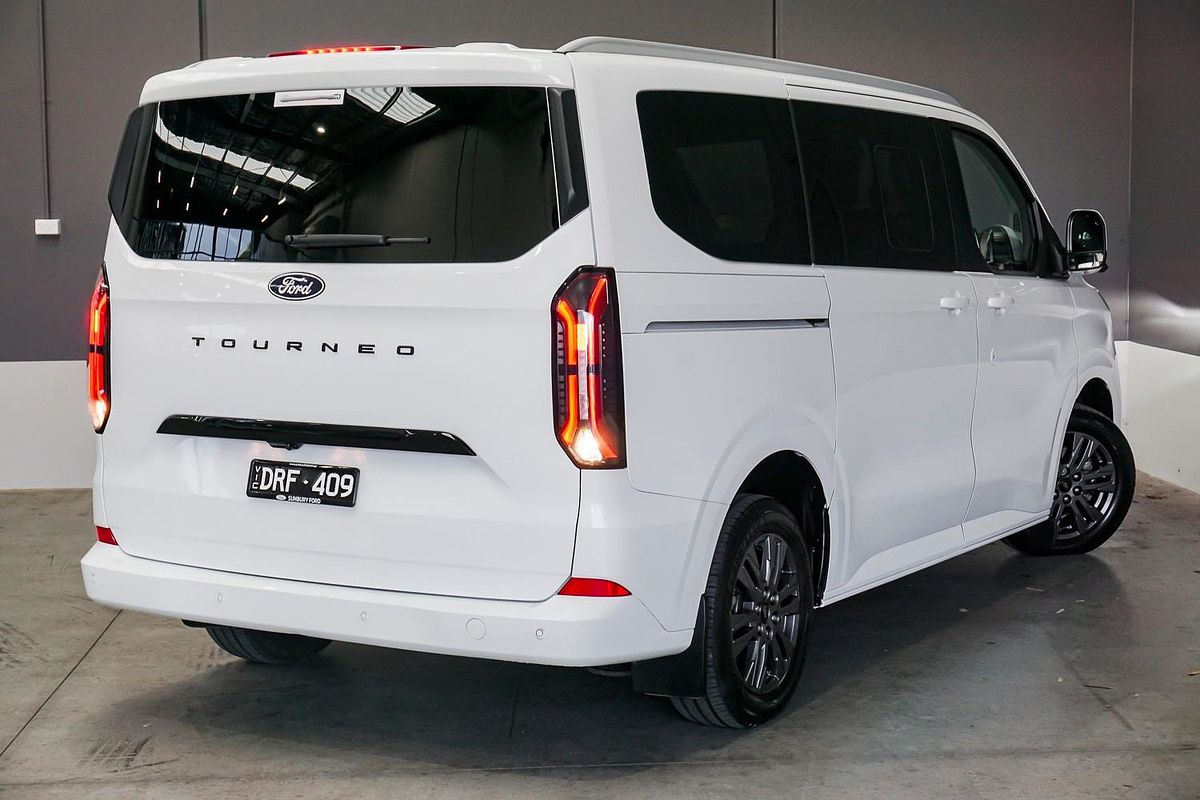 2024 Ford Tourneo Titanium X AV SWB