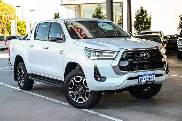 2023 Toyota Hilux SR5 GUN126R