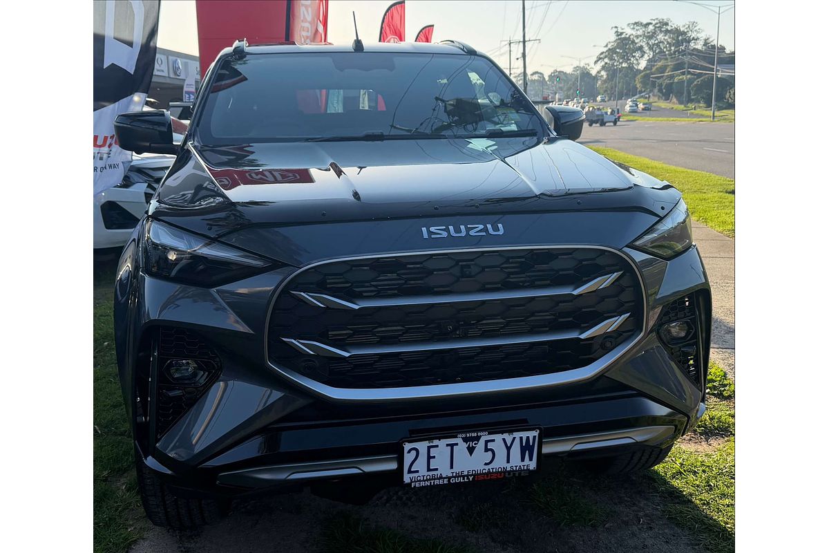 2026 Isuzu MU-X LS-T
