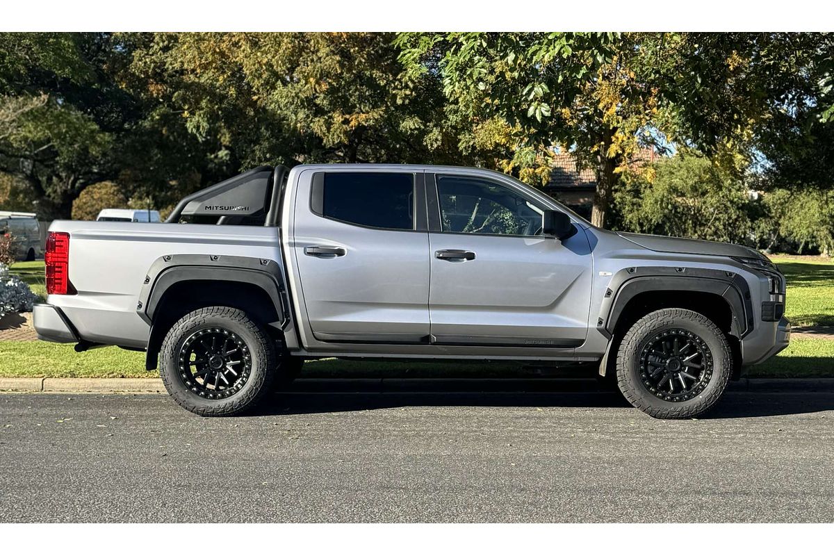 2025 Mitsubishi Triton GLX-R MV 4X4