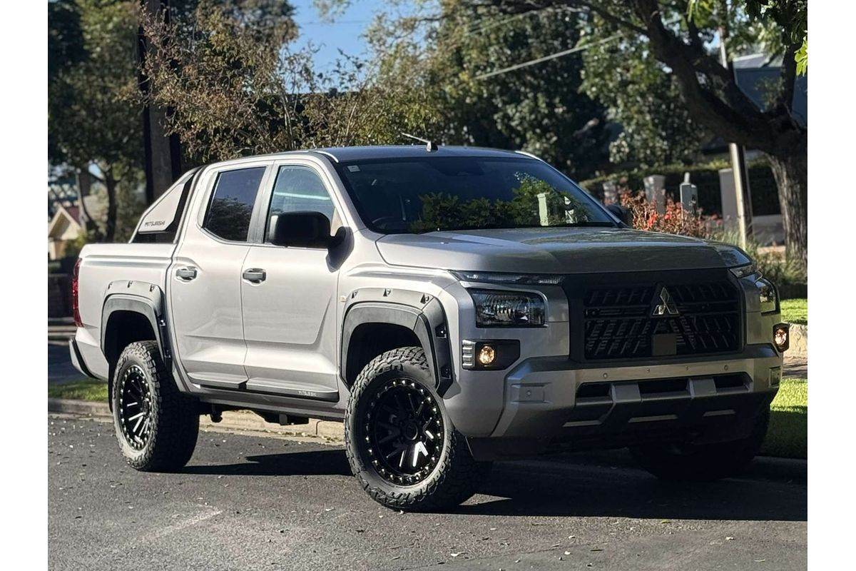 2025 Mitsubishi Triton GLX-R MV 4X4