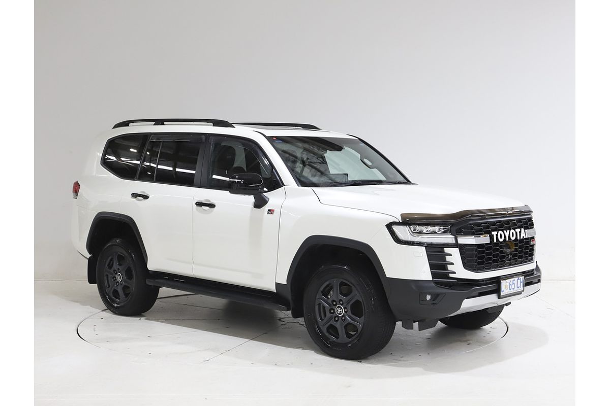 2023 Toyota Landcruiser GR Sport FJA300R