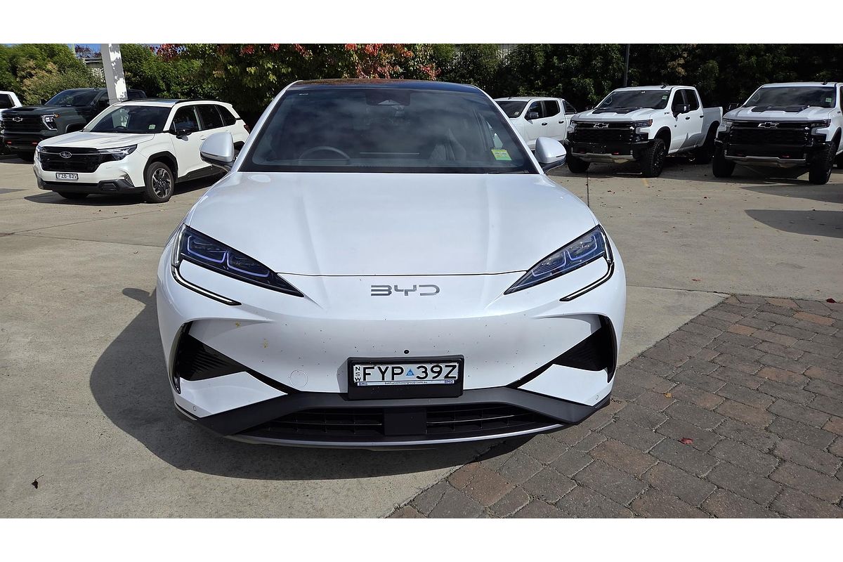 2025 BYD SEALION 7 Performance