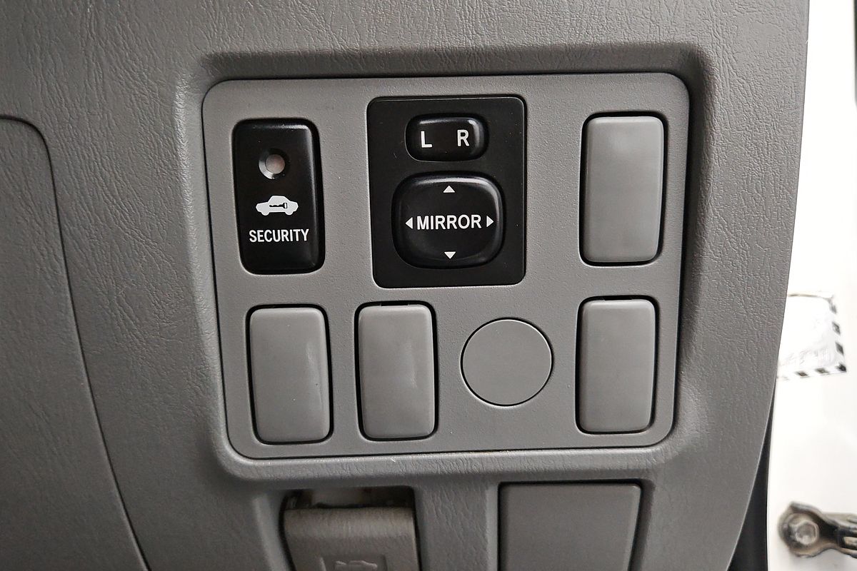 2008 Toyota Hilux SR KUN26R 4X4