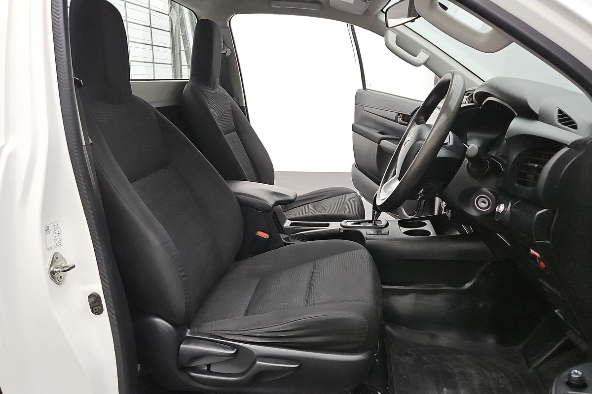 2020 Toyota Hilux SR GUN126R 4X4