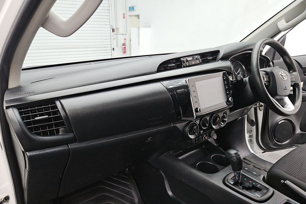 2020 Toyota Hilux SR GUN126R 4X4