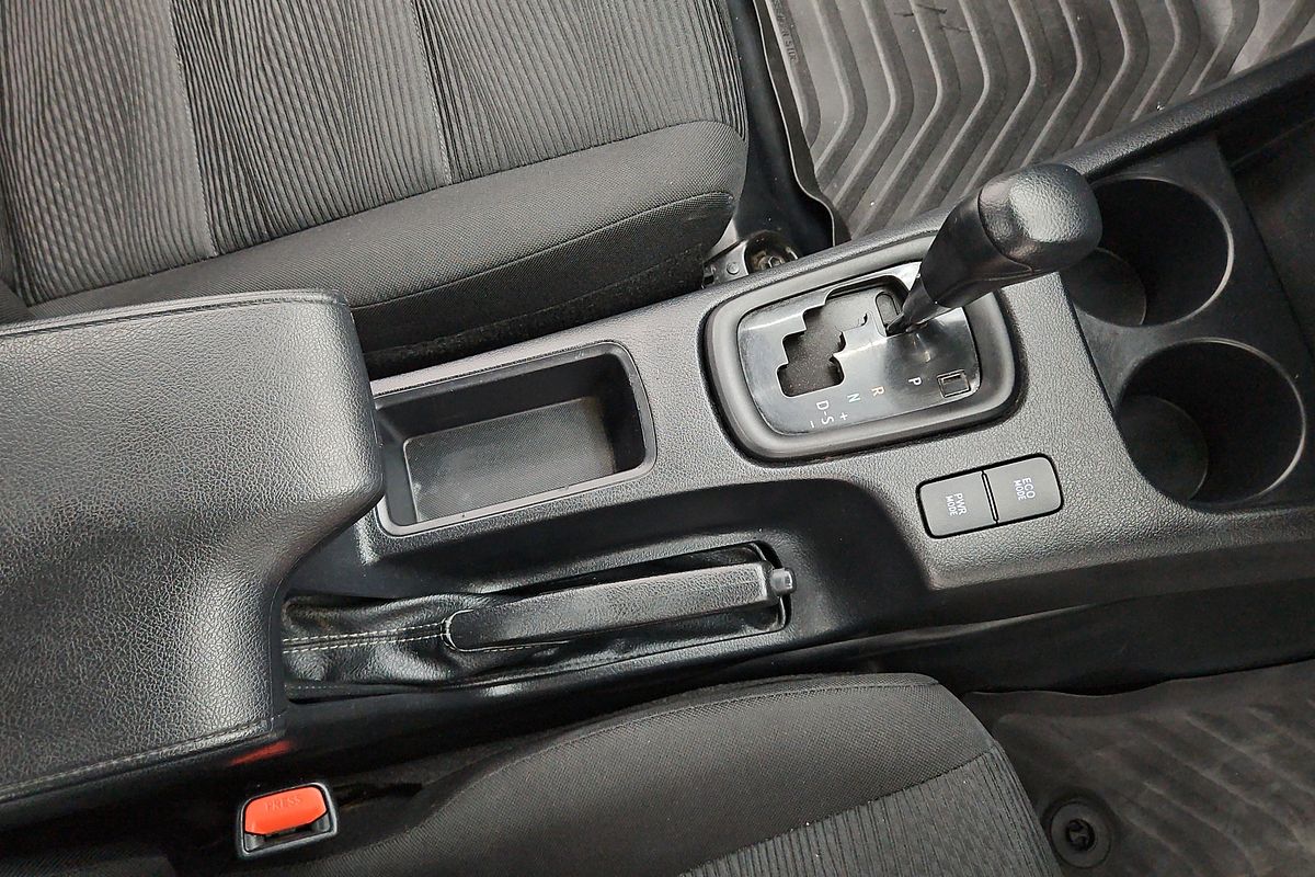 2020 Toyota Hilux SR GUN126R 4X4