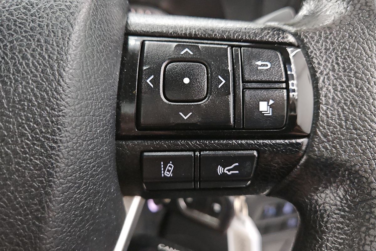 2020 Toyota Hilux SR GUN126R 4X4