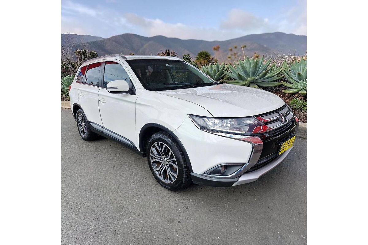 2016 Mitsubishi Outlander LS Safety Pack ZK