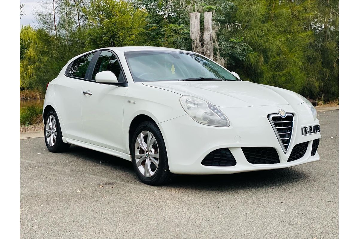2013 Alfa Romeo Giulietta PROGRESSION 1.4