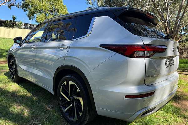 2024 Mitsubishi Outlander Exceed Tourer ZM thumb-4
