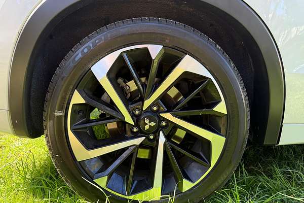 2024 Mitsubishi Outlander Exceed Tourer ZM thumb-7