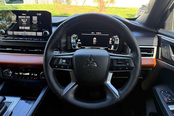 2024 Mitsubishi Outlander Exceed Tourer ZM thumb-13