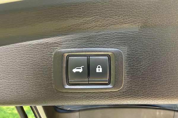 2024 Mitsubishi Outlander Exceed Tourer ZM thumb-17