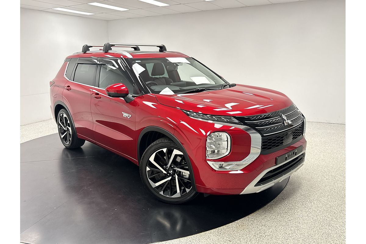 2022 Mitsubishi Outlander PHEV Exceed ZM
