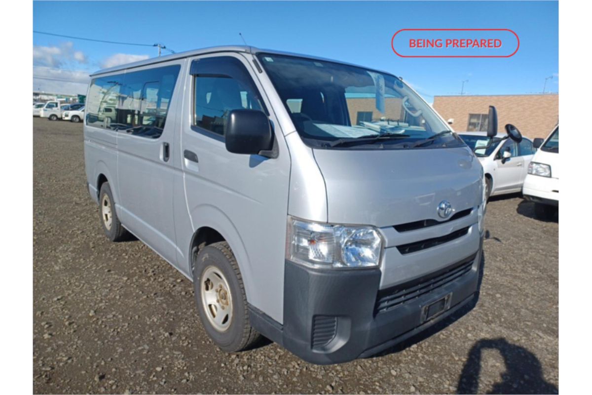 2015 Toyota Hiace DX