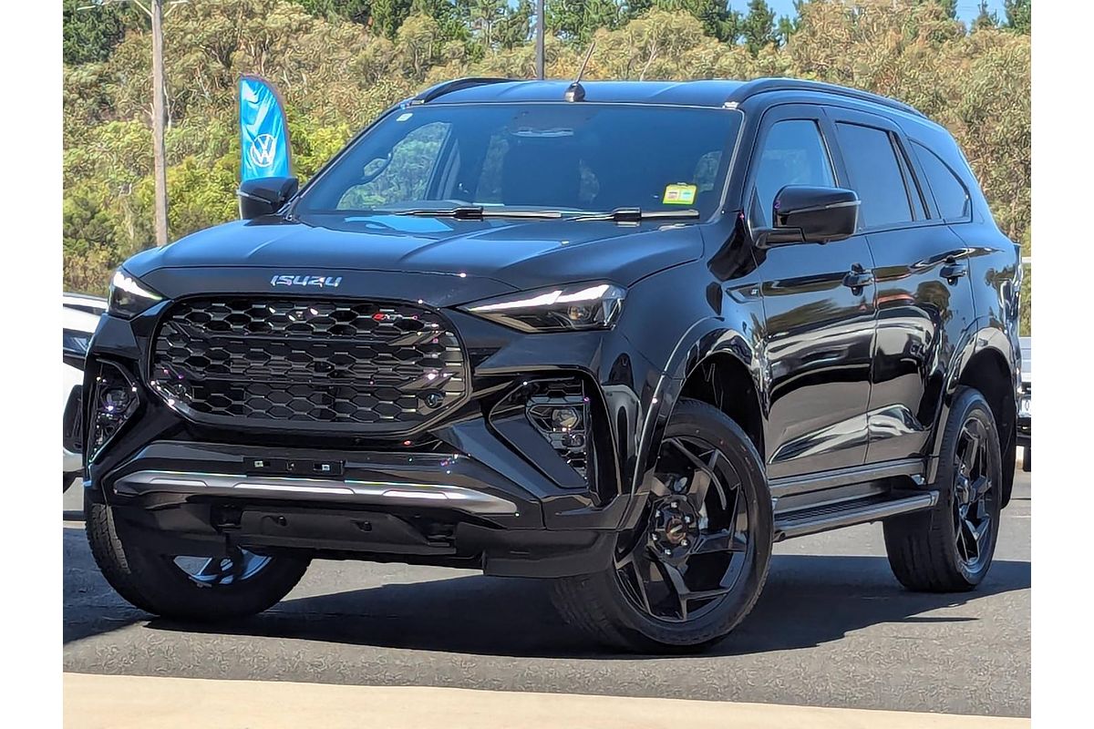 2026 Isuzu MU-X X-TERRAIN