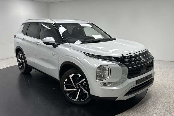 2024 Mitsubishi Outlander PHEV Aspire ZM