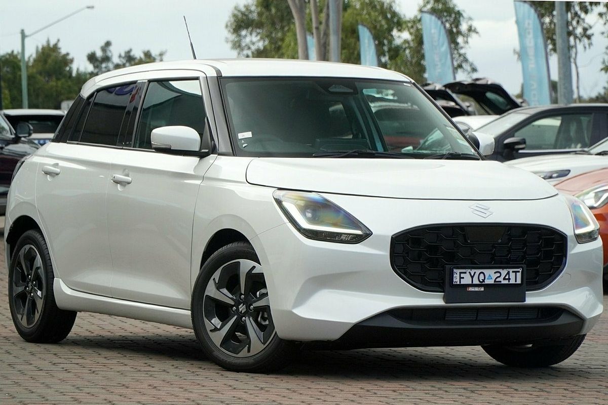 2025 Suzuki Swift Hybrid GLX UZ