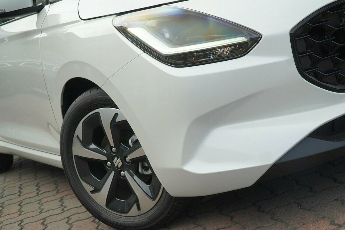 2025 Suzuki Swift Hybrid GLX UZ