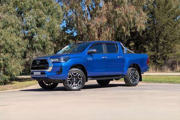 2021 Toyota Hilux SR5 GUN126R 4X4