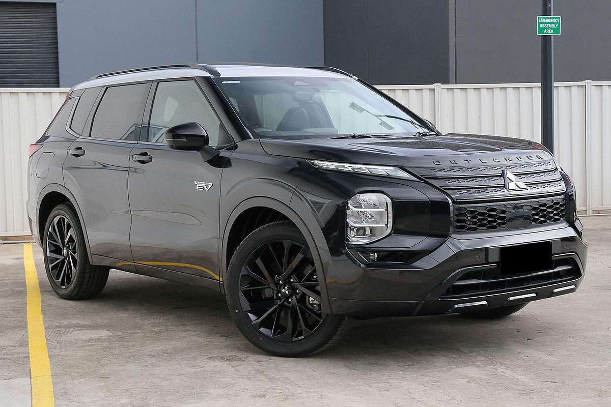 2025 Mitsubishi Outlander PHEV GSR ZM