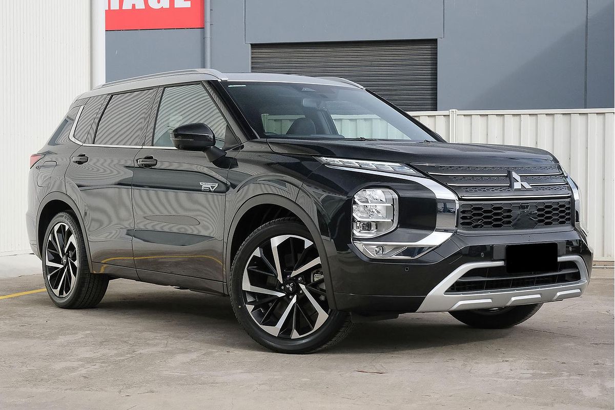 2025 Mitsubishi Outlander PHEV Exceed Tourer ZM