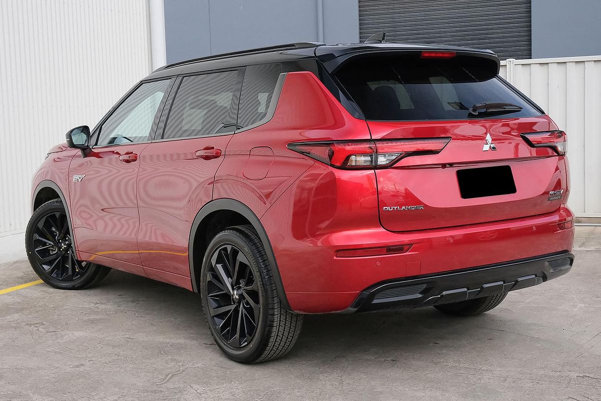 2025 Mitsubishi Outlander PHEV GSR ZM