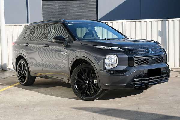 2025 Mitsubishi Outlander PHEV GSR ZM
