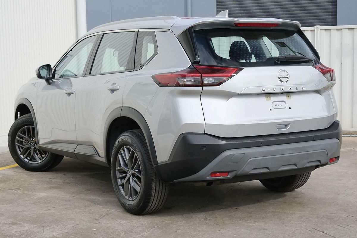 2024 Nissan X-TRAIL ST T33