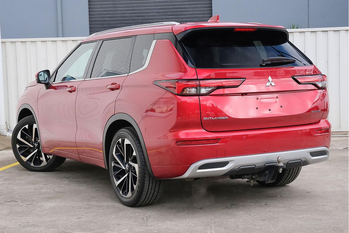2023 Mitsubishi Outlander Exceed ZM