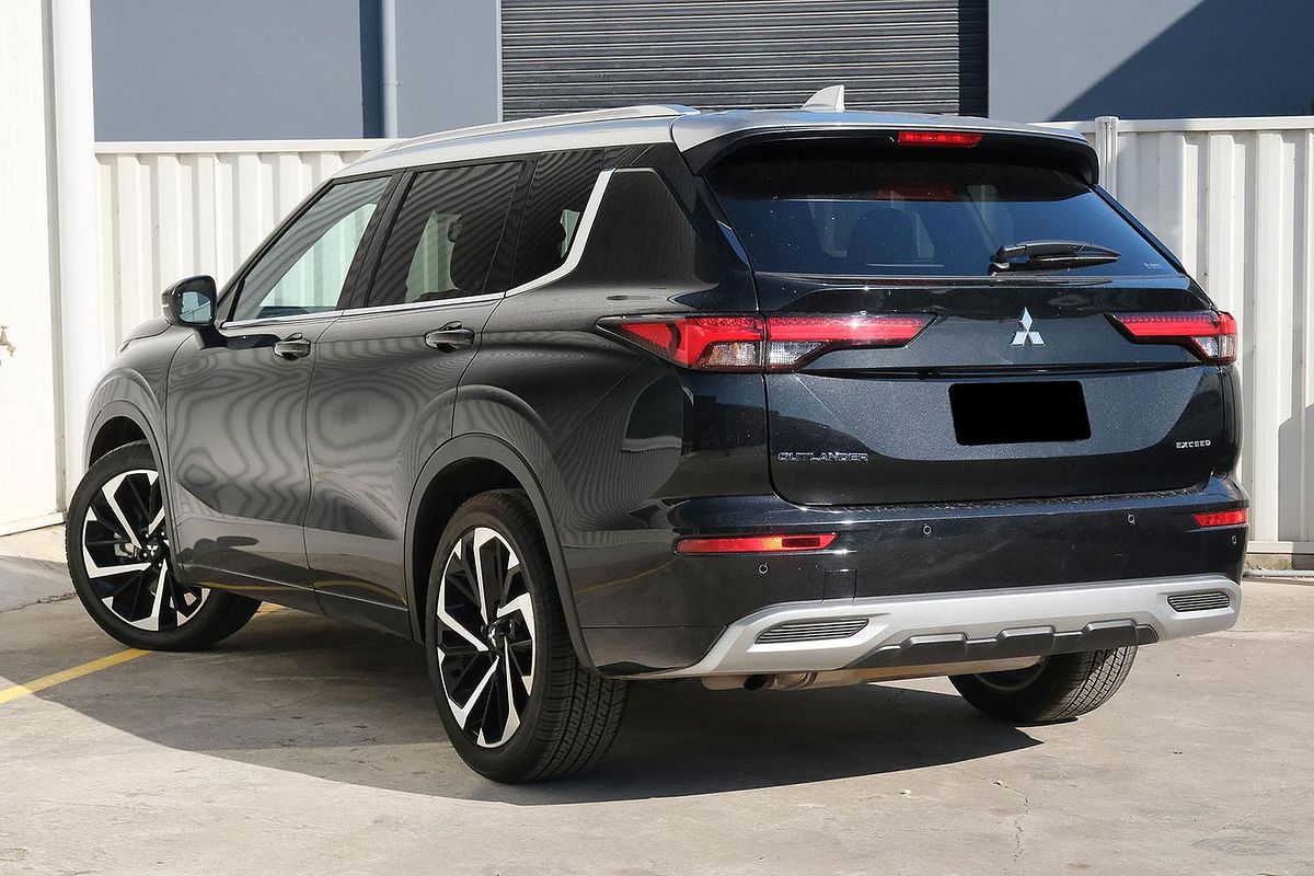 2023 Mitsubishi Outlander Exceed Tourer ZM