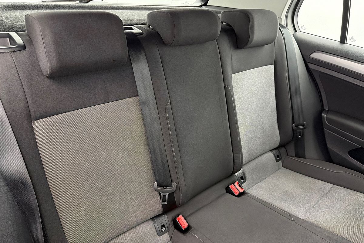 2016 Volkswagen Golf 92TSI Trendline 7