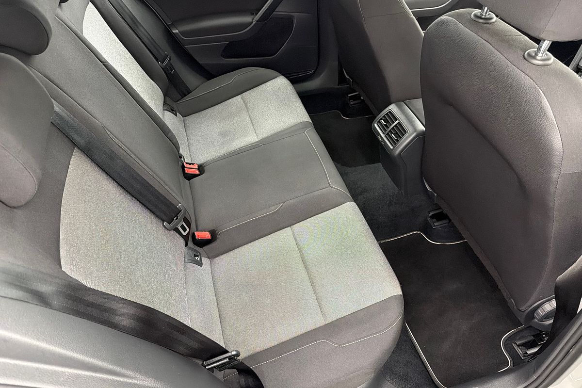 2016 Volkswagen Golf 92TSI Trendline 7