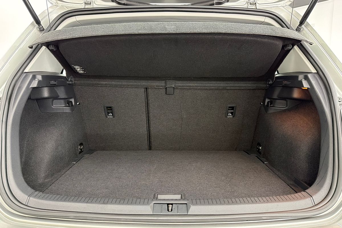 2016 Volkswagen Golf 92TSI Trendline 7