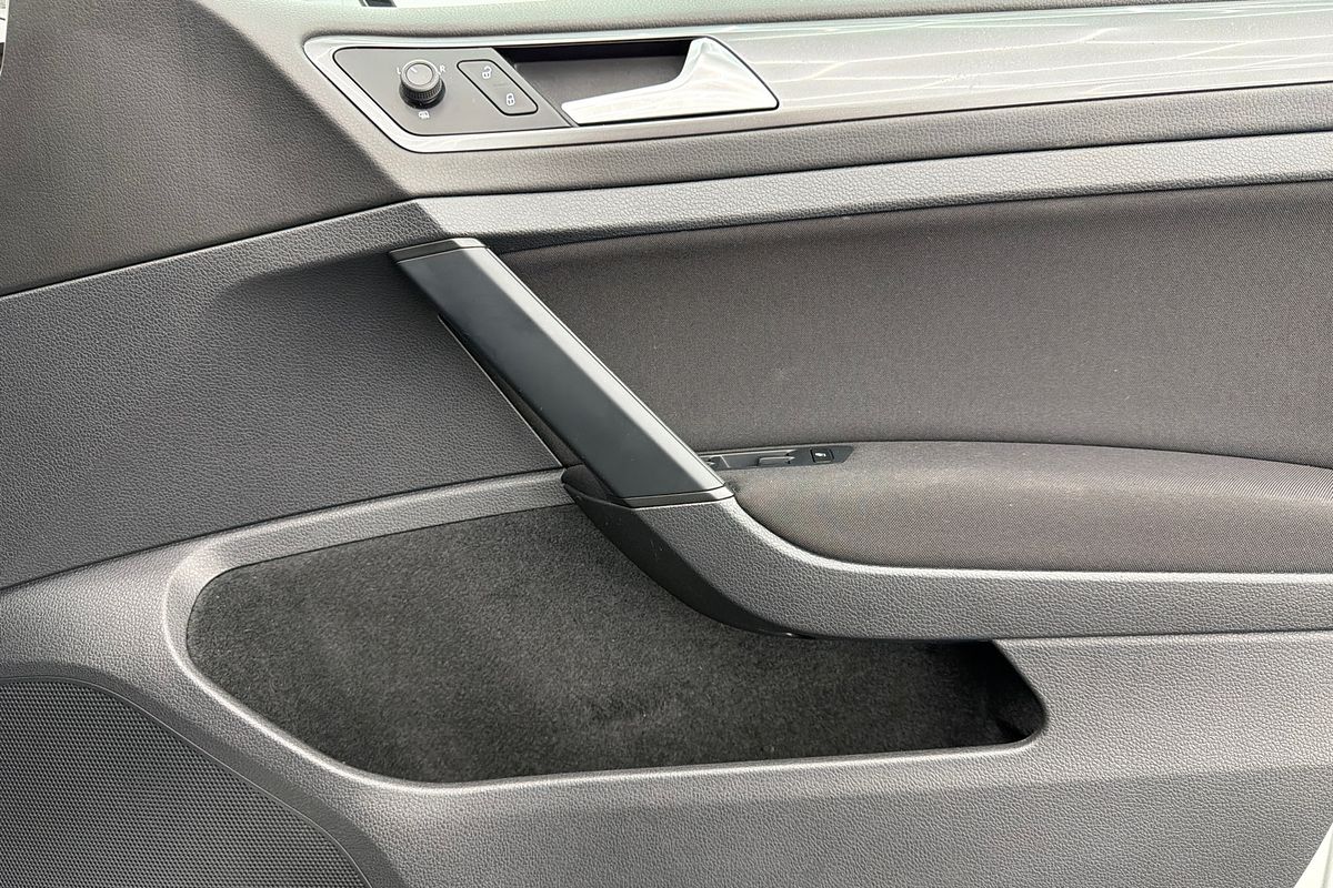 2016 Volkswagen Golf 92TSI Trendline 7