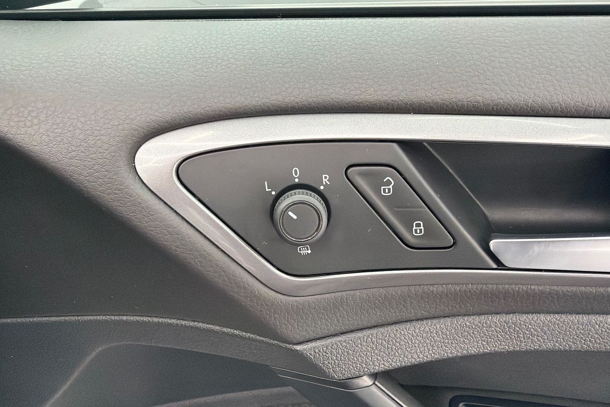 2016 Volkswagen Golf 92TSI Trendline 7