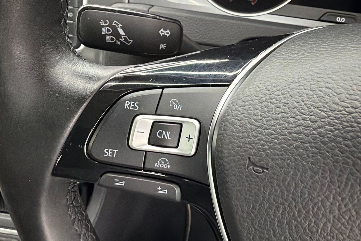 2016 Volkswagen Golf 92TSI Trendline 7