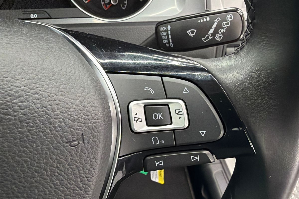 2016 Volkswagen Golf 92TSI Trendline 7